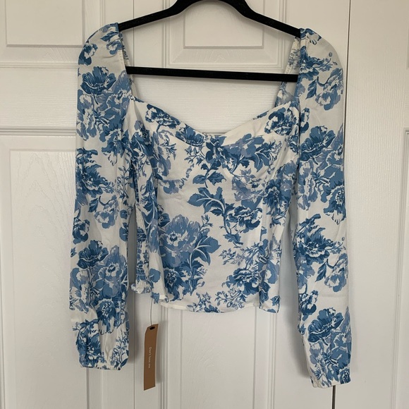 Reformation Reign Top in Olympia - Picture 2 of 4